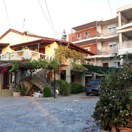 Eleni Apartment Пиги Экстерьер фото